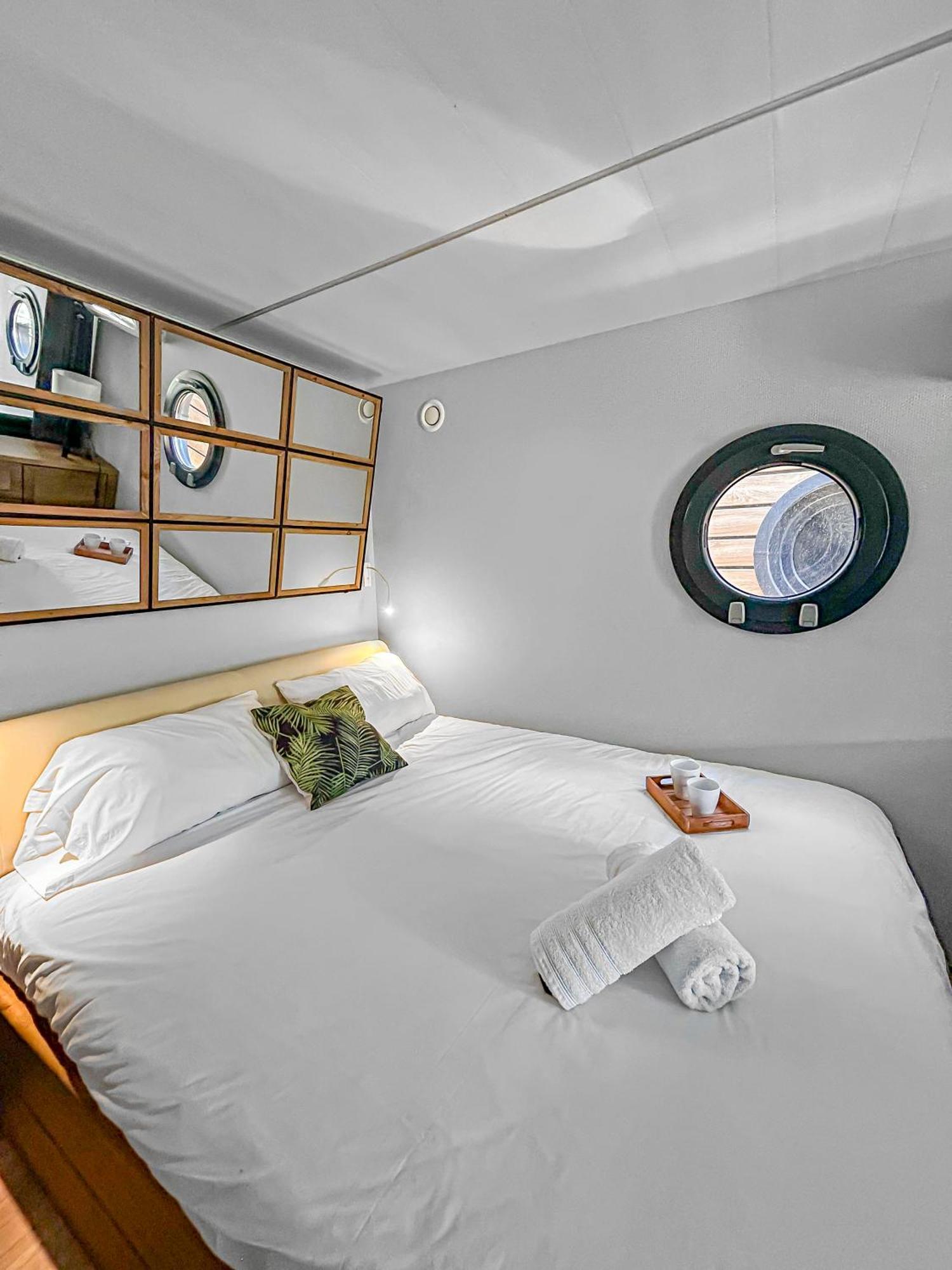 Sejour Unique Sur Un Bateau "Marius" Vauvert Exterior foto
